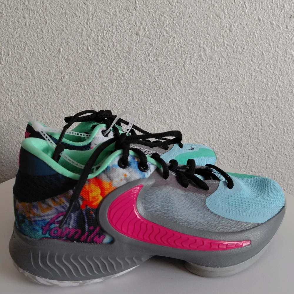 Nwob Nike Air Zoom Freak 4IV SE GS Giannis Family Smoke Grey Pinksicl - Picture 3 of 11